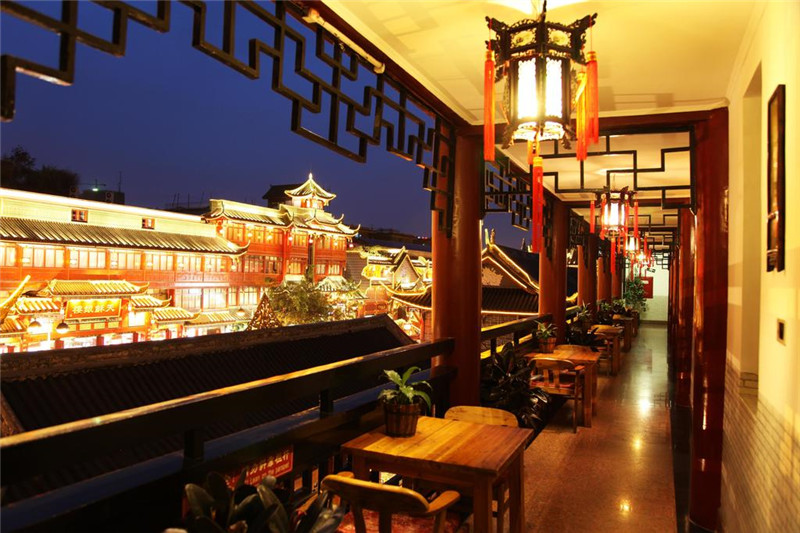智尚酒店设计分享:成都梦之旅文君楼庭院酒店装修设计效果图_智尚设计